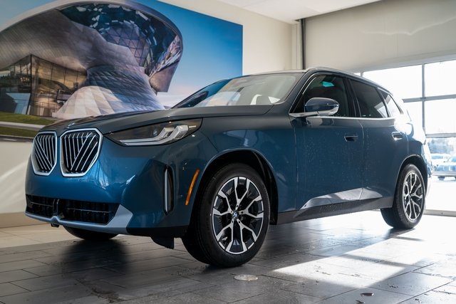 2026 BMW X3 30's photo