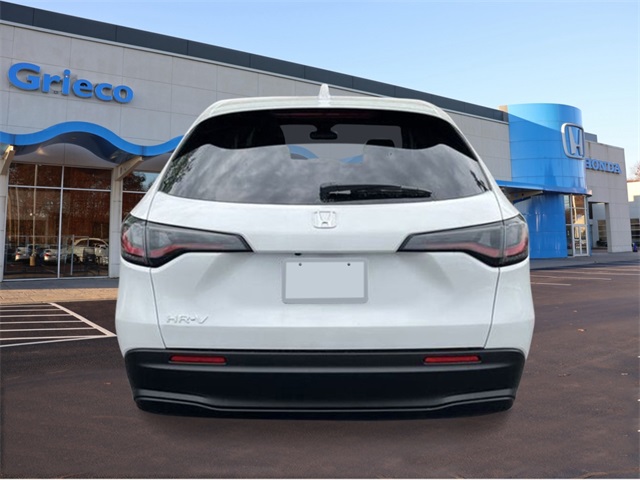2026 Honda HR-V LX photo 4