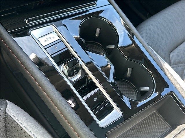 2025 Volkswagen Atlas Peak Edition SE photo 33