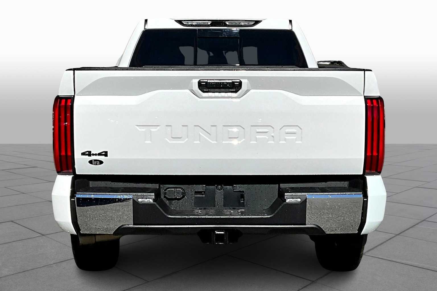 2024 Toyota Tundra SR5 photo 4
