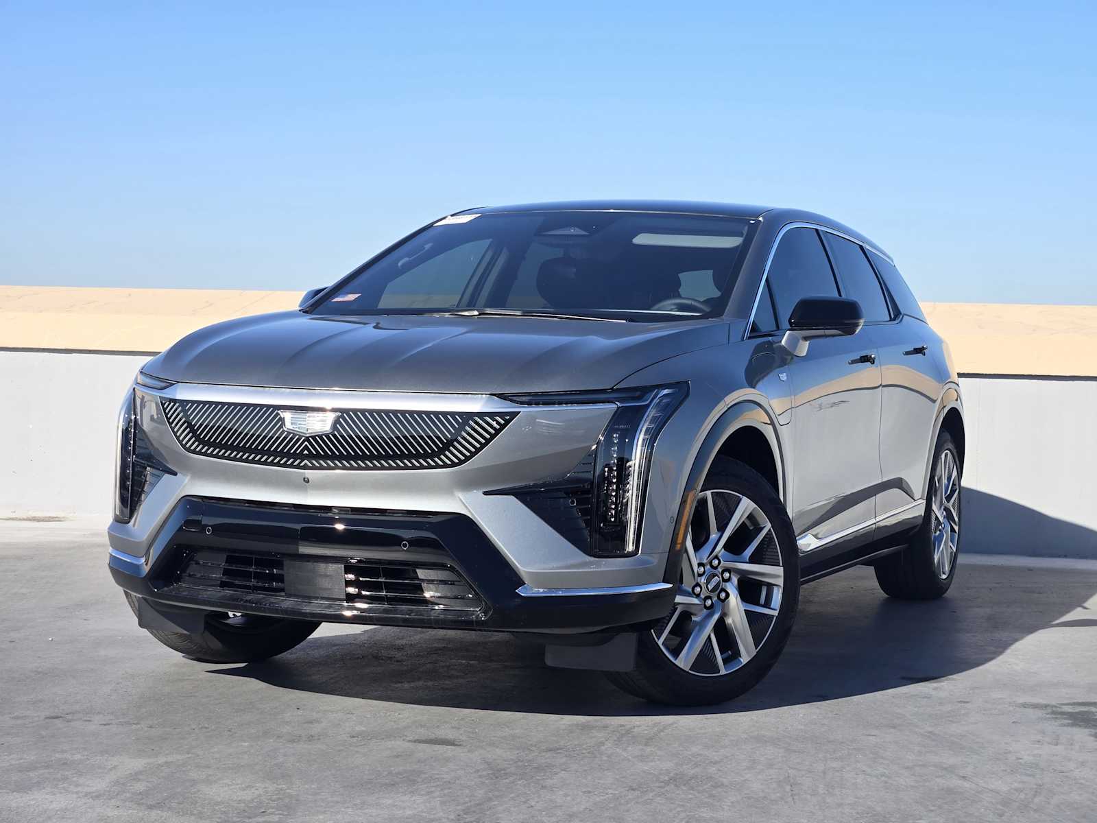 2026 Cadillac OPTIQ Luxury's photo