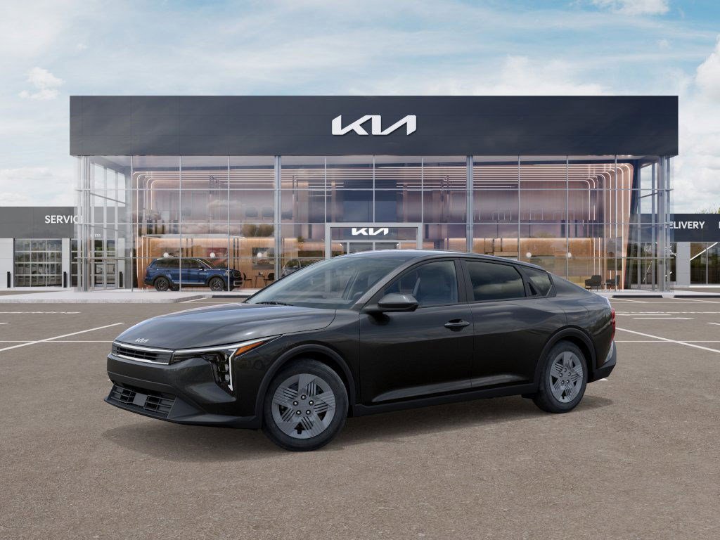 2025 Kia K4 LX photo 3
