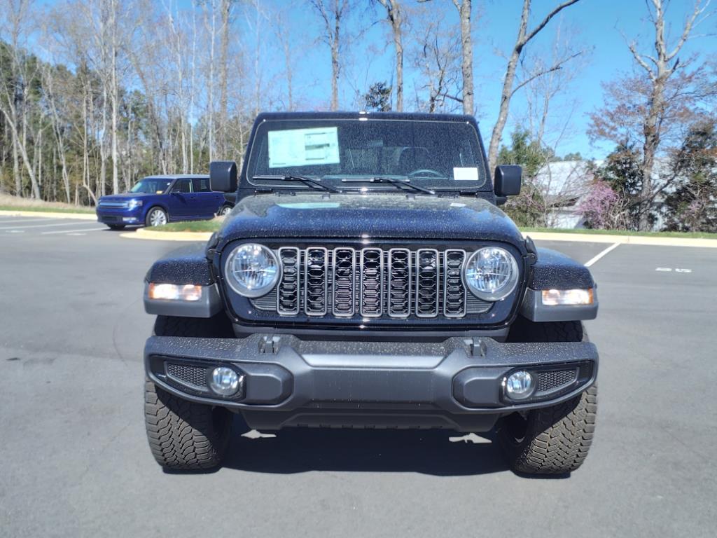 2025 Jeep Gladiator Sport photo 2