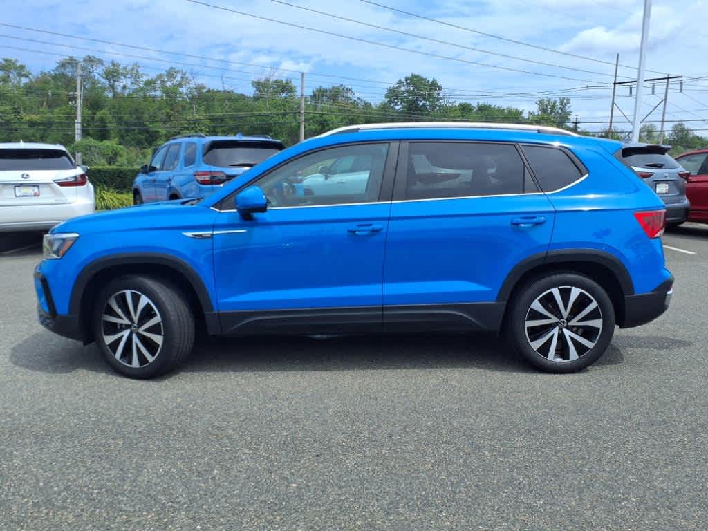 2023 Volkswagen Taos SE photo 6