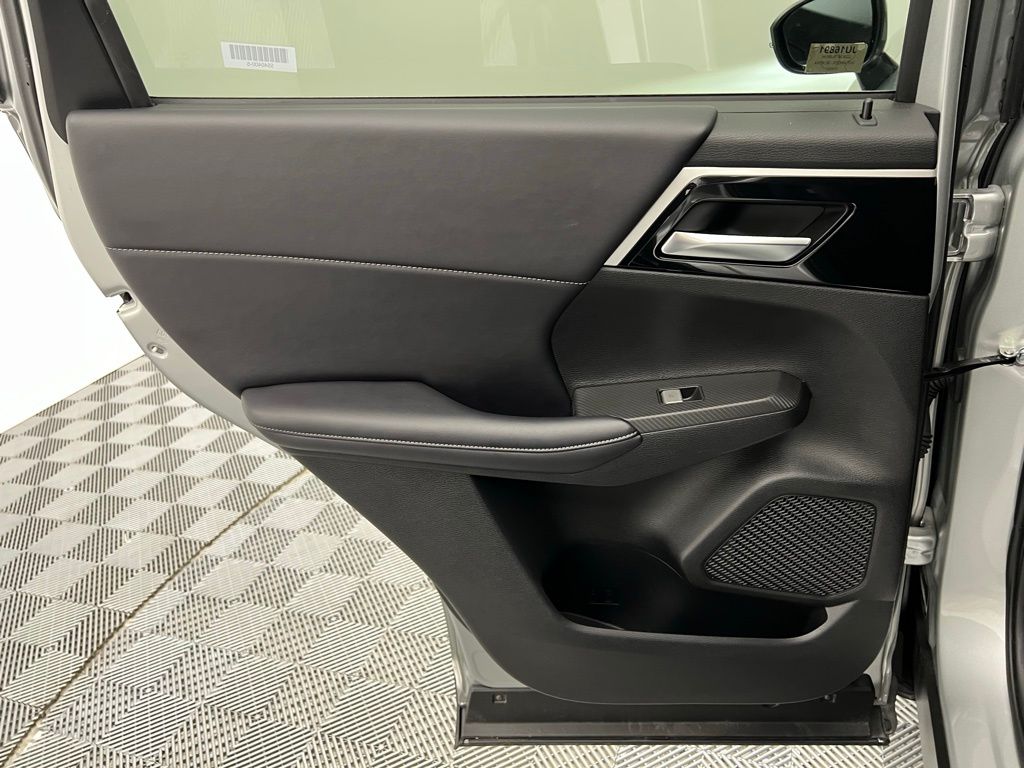 2024 Mitsubishi Outlander SE S-AWC photo 30