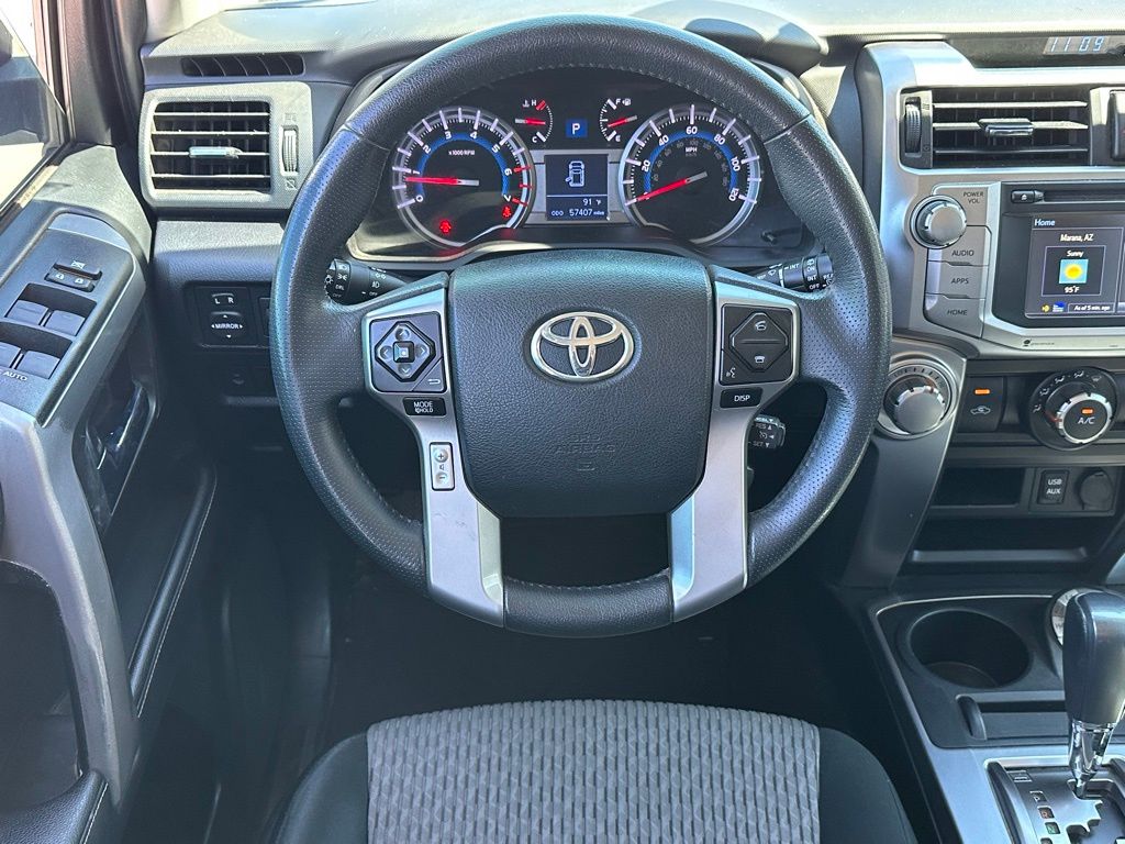 2019 Toyota 4Runner SR5 photo 6