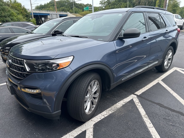 2021 Ford Explorer XLT photo 2