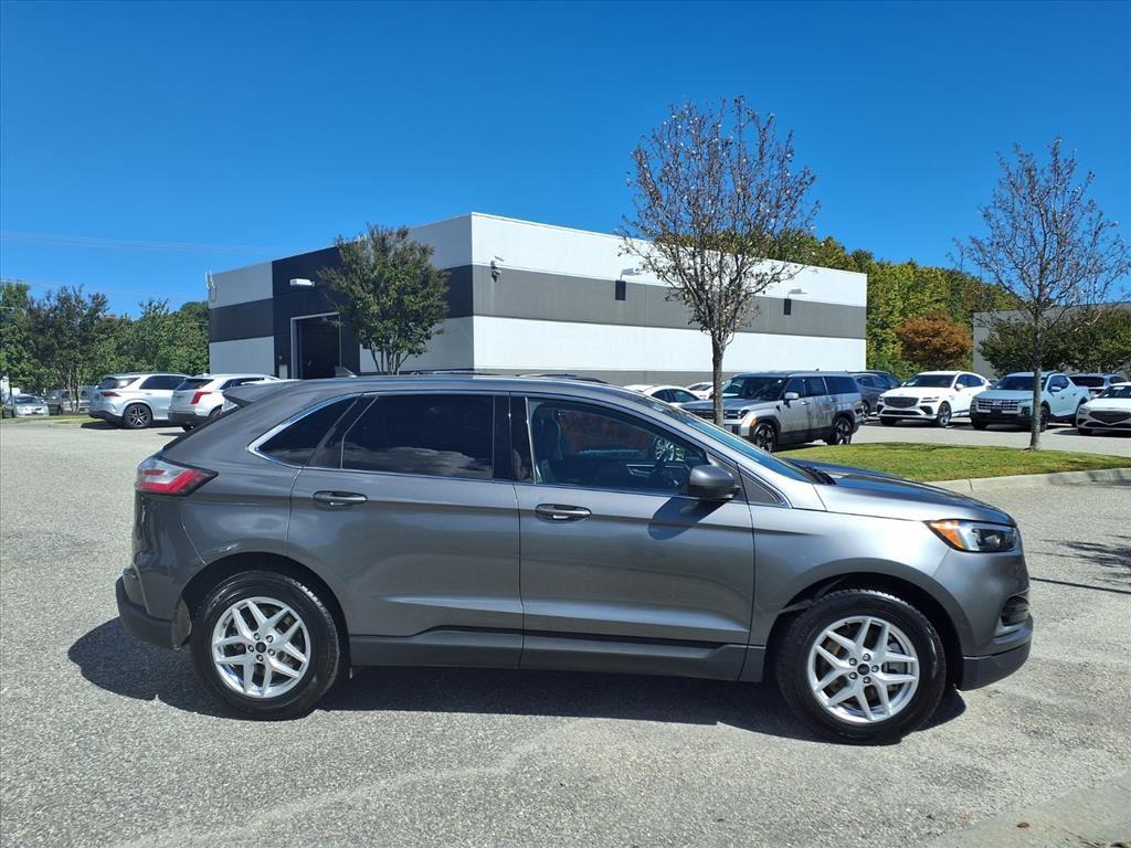 2023 Ford Edge SEL photo 4