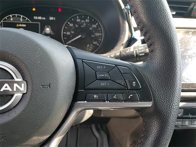 2024 Nissan Kicks SR photo 13