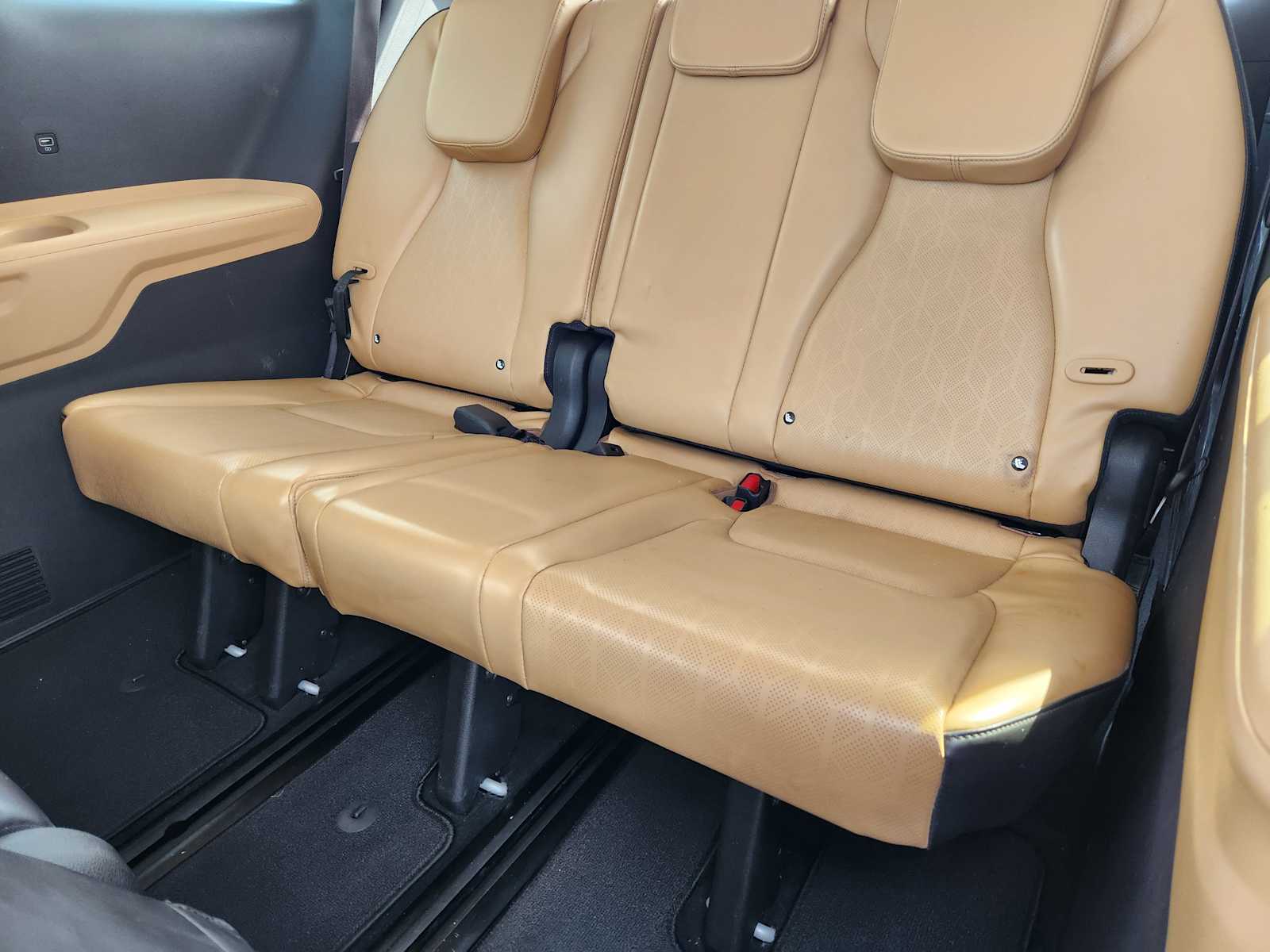 2022 Kia Carnival LXS photo 31