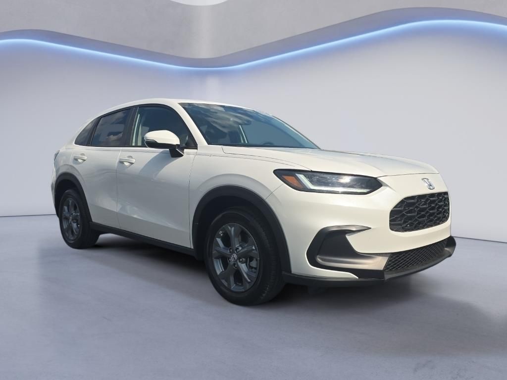 2026 Honda HR-V LX photo 8