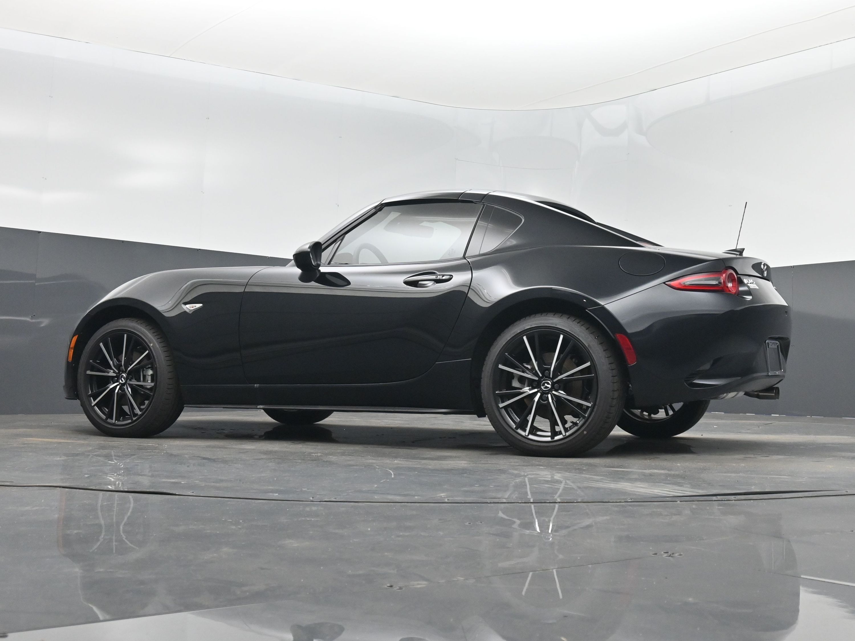 2025 Mazda MX-5 Miata Miata RF Grand Touring photo 21