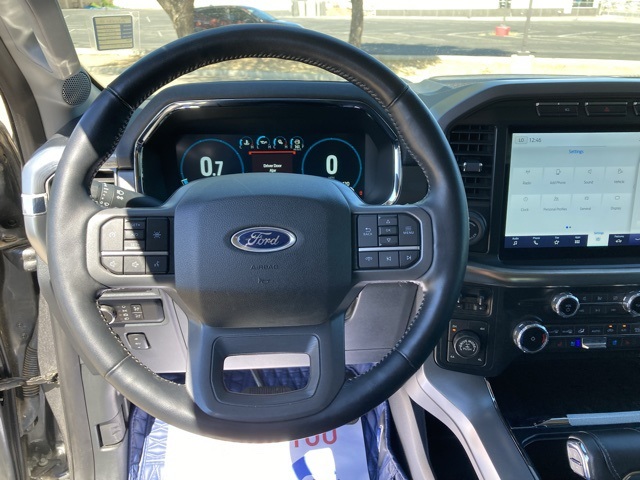 2022 Ford F-150 Lariat photo 18