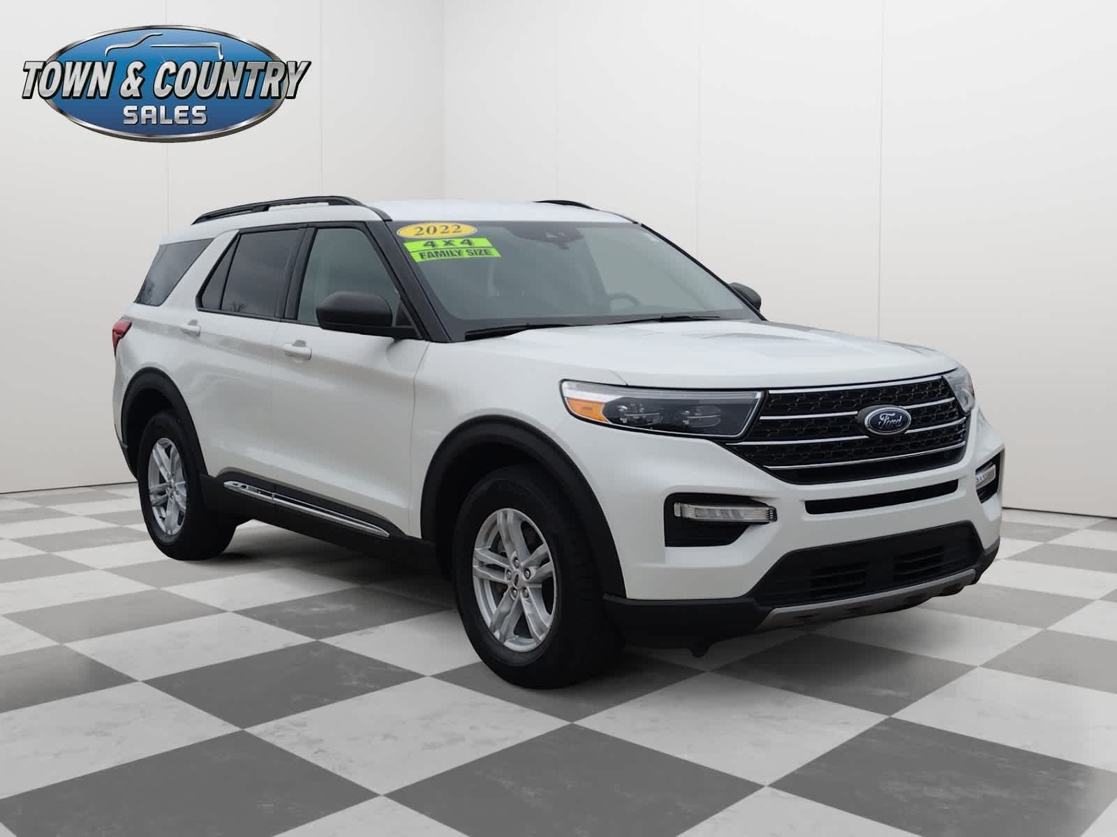 2022 Ford Explorer XLT's photo