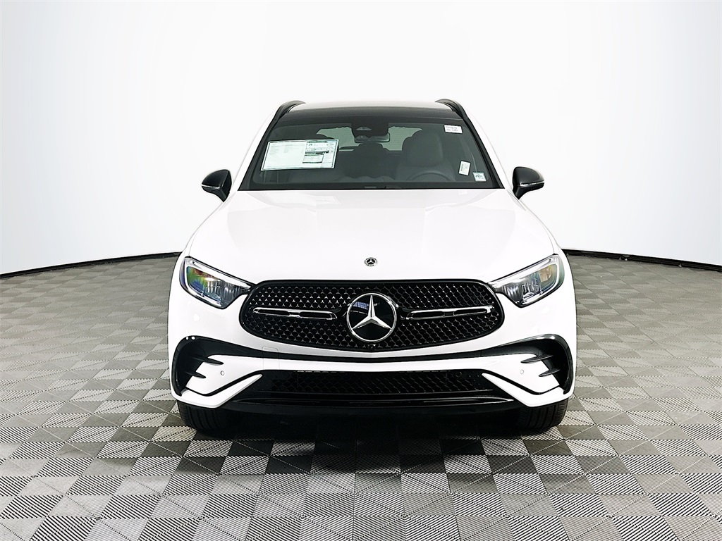 2026 Mercedes Benz GLC 300 4MATIC photo 2