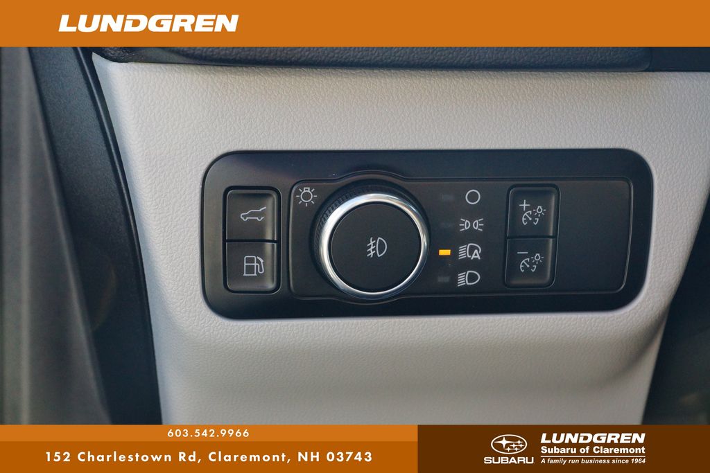 2025 Ford Escape Hybrid Platinum photo 28