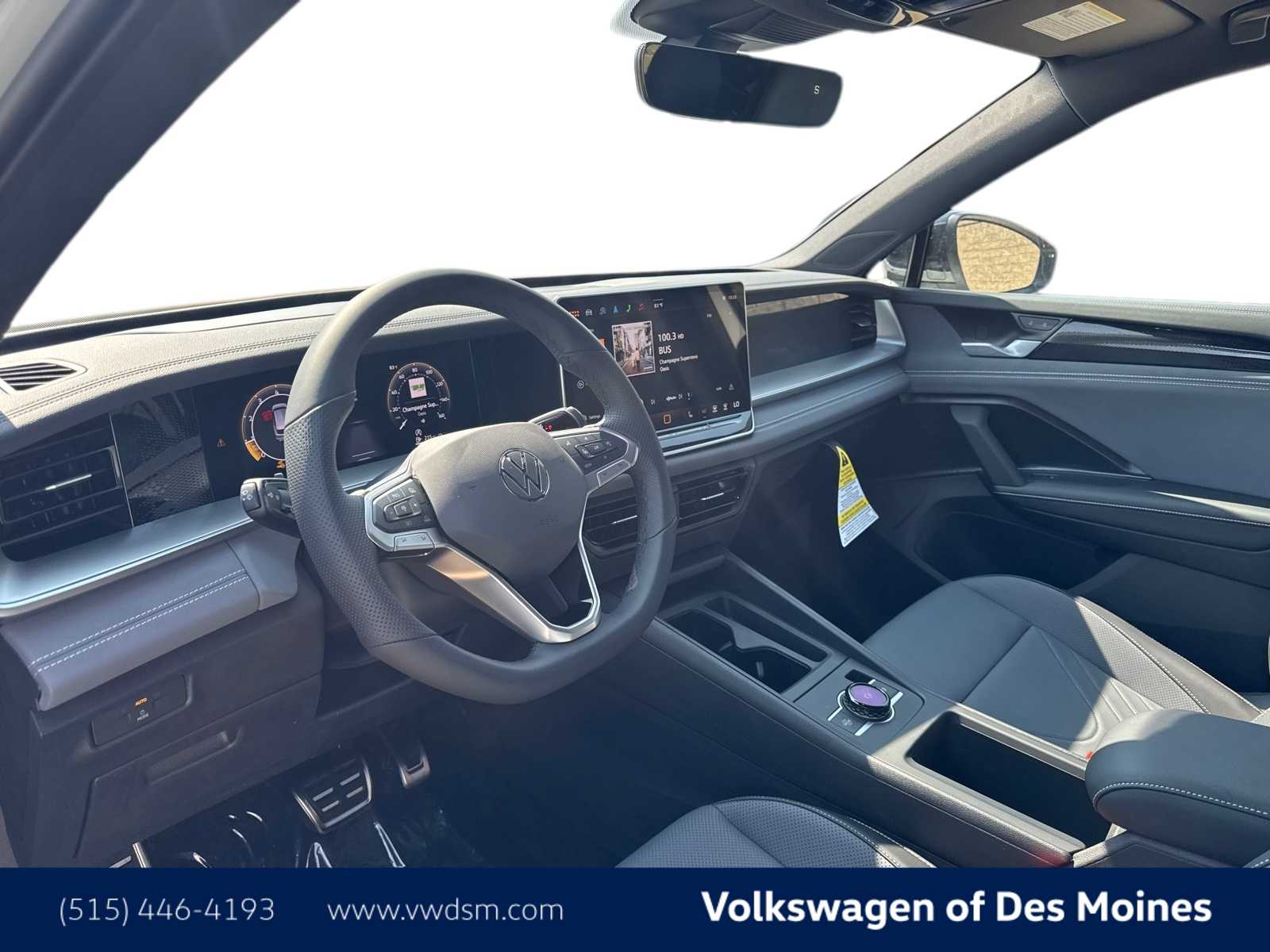 2025 Volkswagen Tiguan SE R-Line Black photo 2
