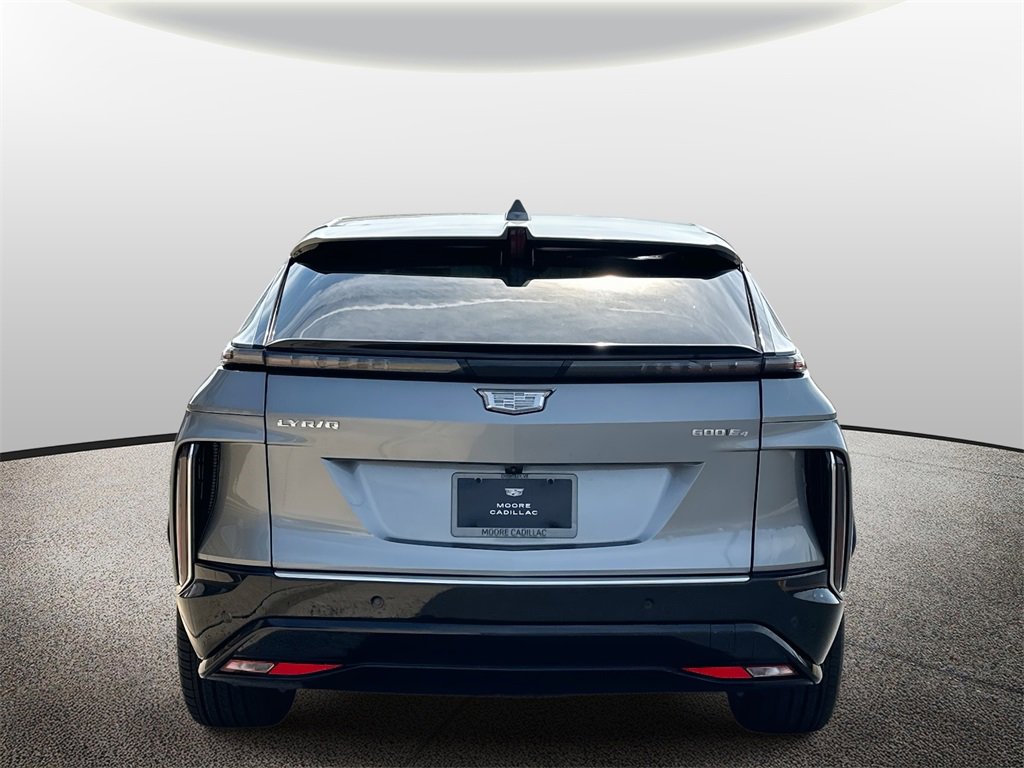 2026 Cadillac Lyriq Luxury photo 3