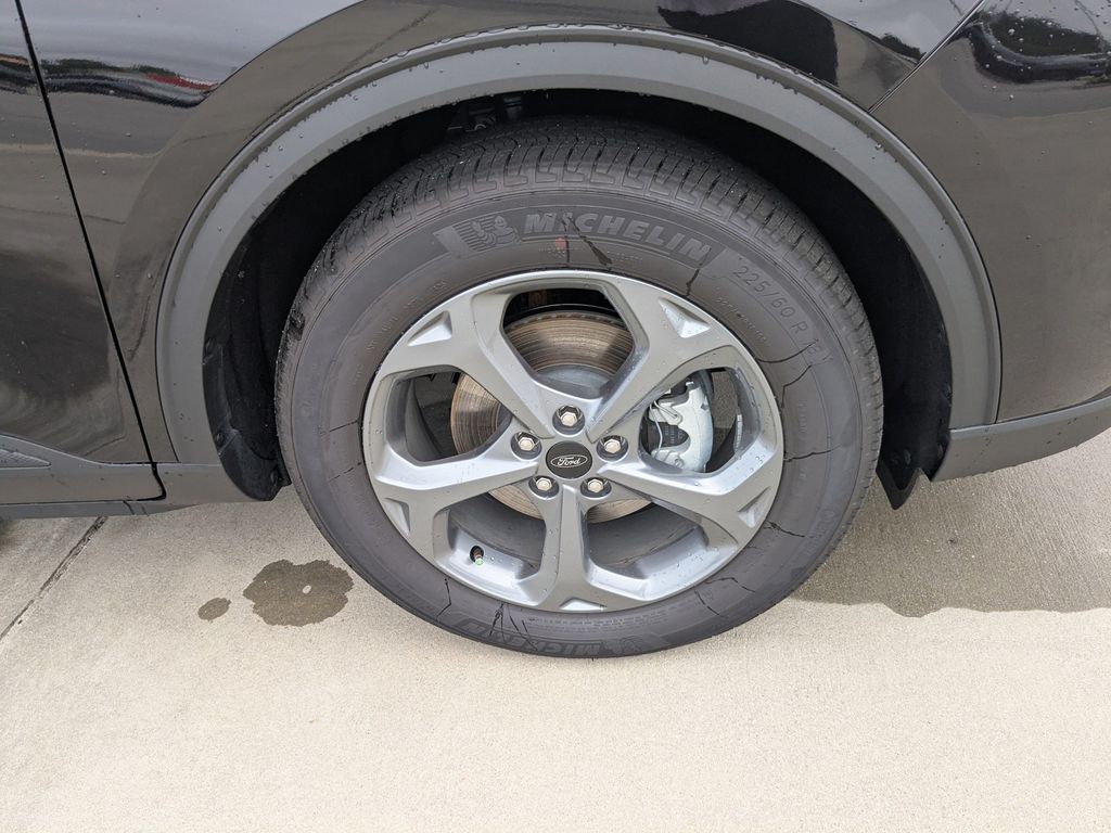 2025 Ford Escape Hybrid ST-Line photo 6