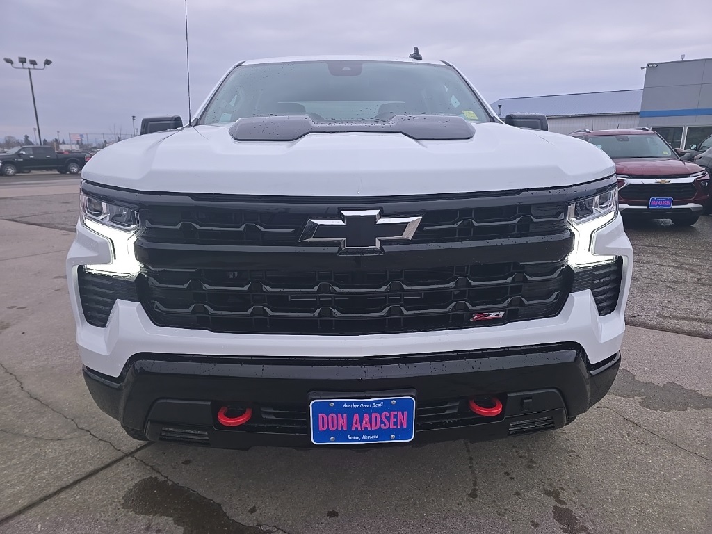 2025 Chevrolet Silverado 1500 LT Trail Boss photo 2
