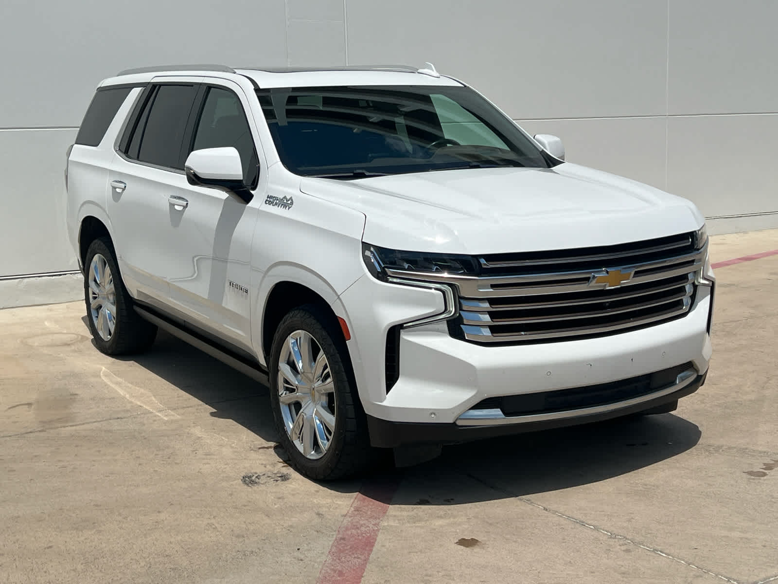 2022 Chevrolet Tahoe High Country photo 3