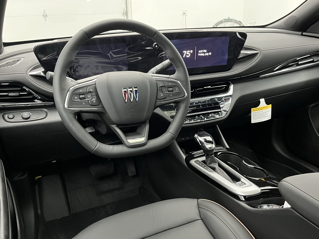 2025 Buick Envista Avenir photo 2