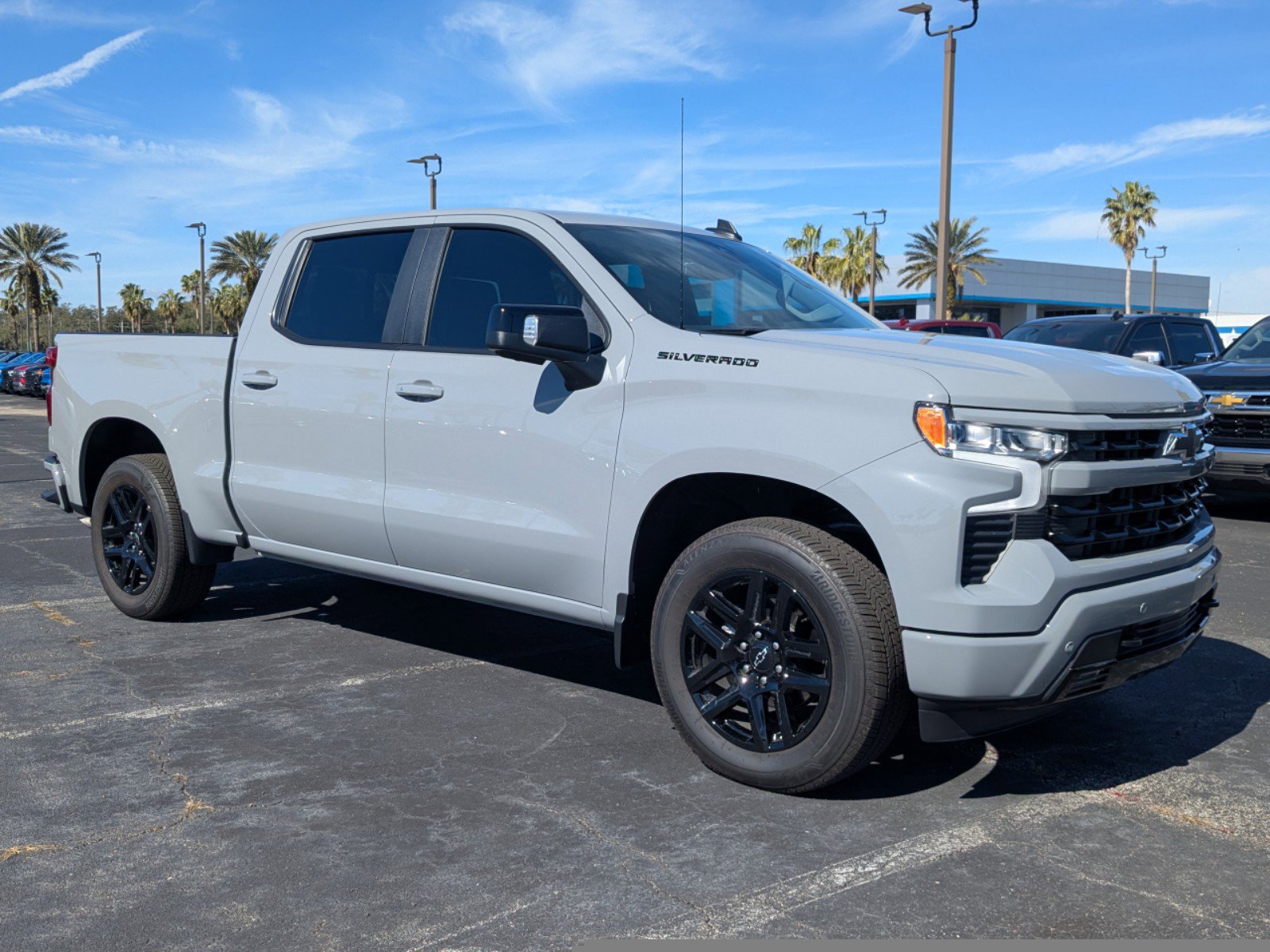 2025 Chevrolet Silverado 1500 photo 2