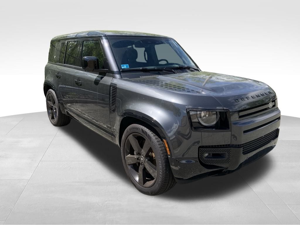 2024 Land Rover Defender 110 V8 photo 3