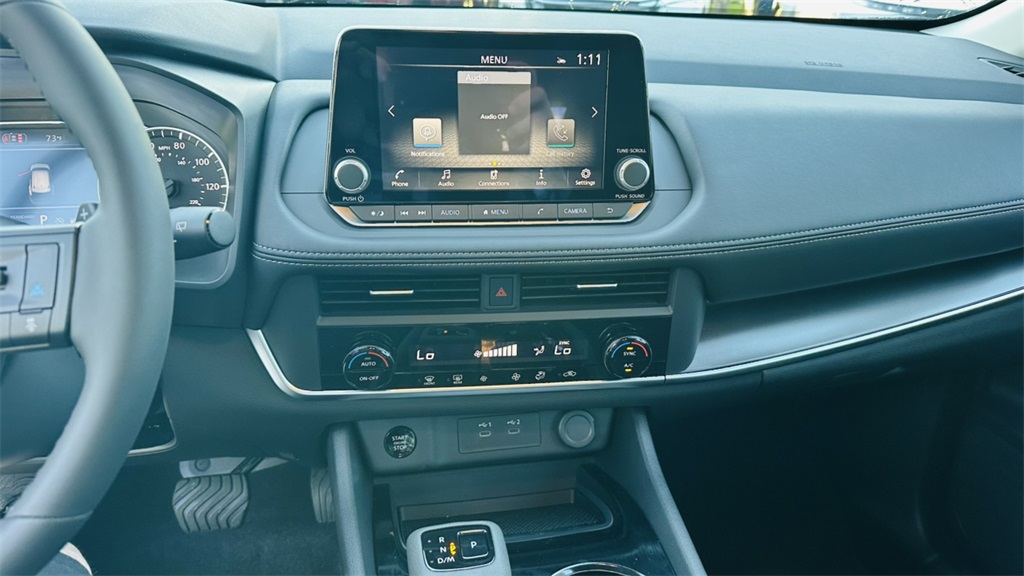 2026 Nissan Rogue SV photo 20