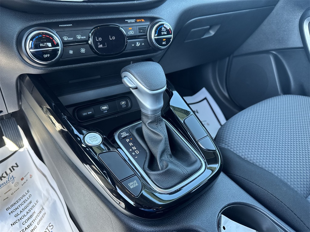 2023 Kia Soul S photo 25