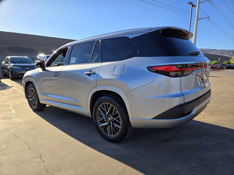2026 Lexus TX 350 Premium photo 4