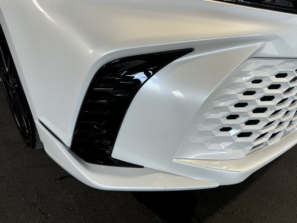 2025 Toyota Camry photo 11