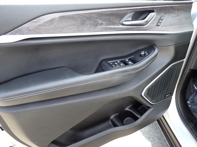 2022 Jeep Grand Cherokee Limited photo 19