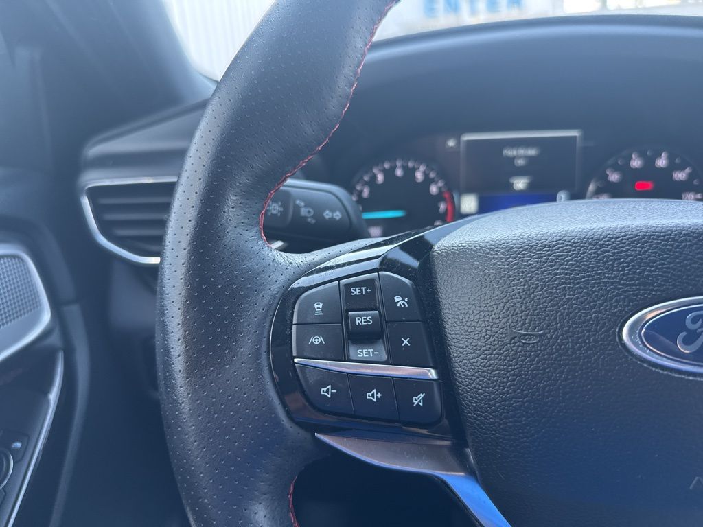 2024 Ford Explorer ST-Line photo 10