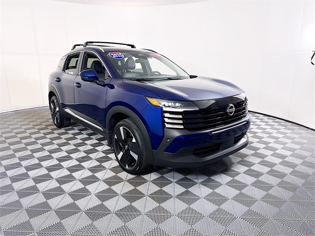 2025 Nissan Kicks SR's photo
