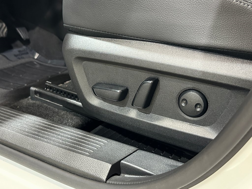 2023 Nissan Rogue SL photo 16