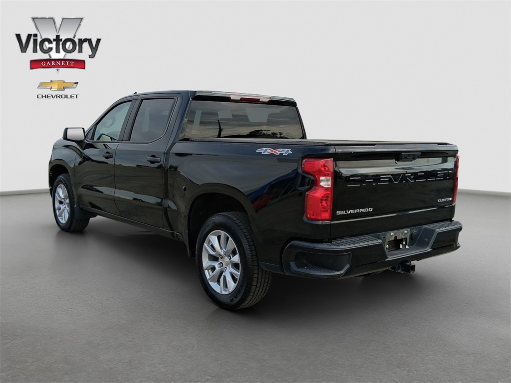 2023 Chevrolet Silverado 1500 Custom photo 4