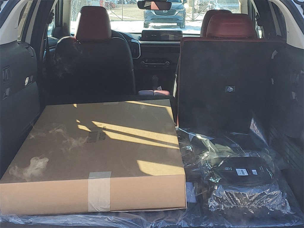 2025 Mazda CX-50 Premium photo 6