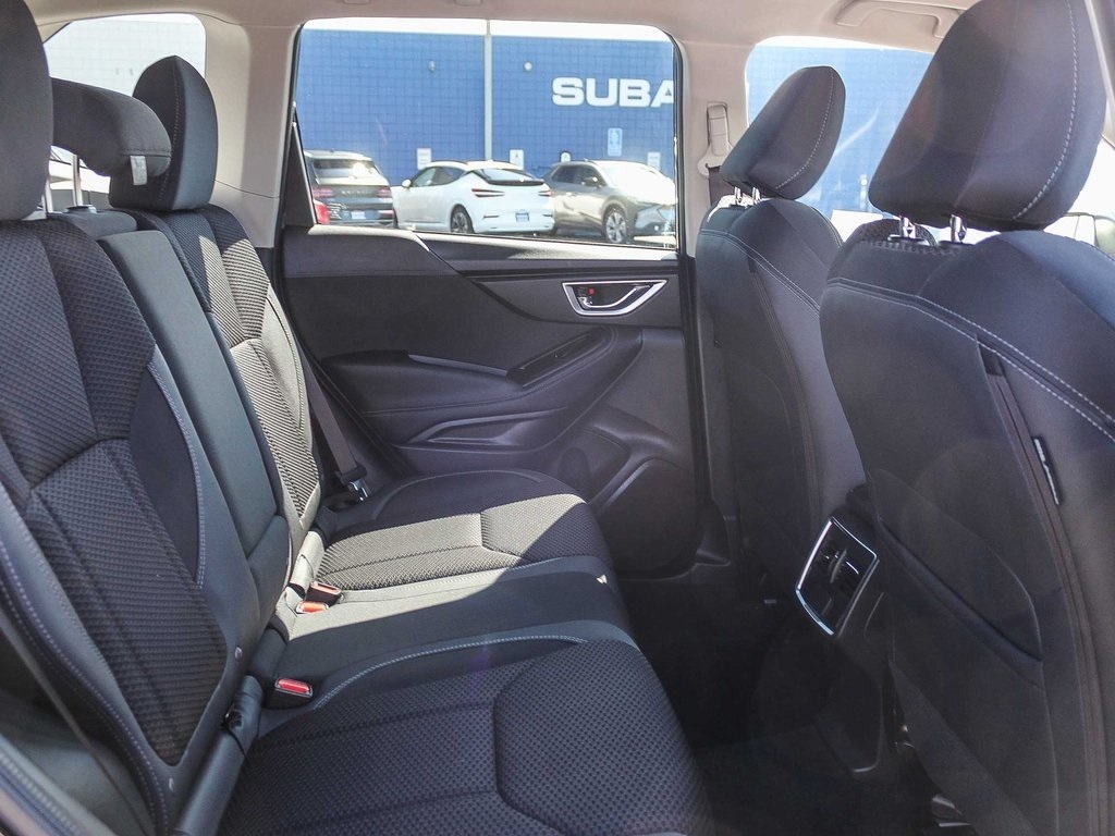 2023 Subaru Forester Premium photo 18