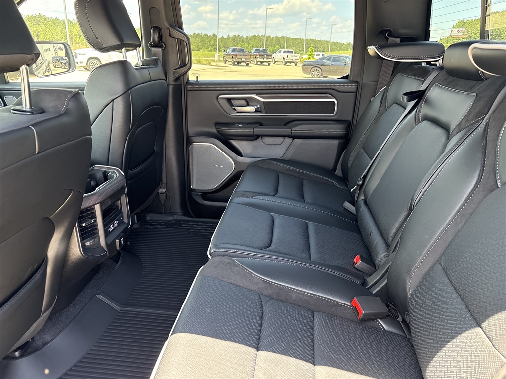 2025 Ram 1500 Laramie photo 17