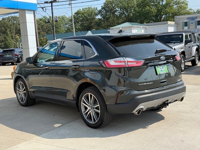 2022 Ford Edge Titanium photo 5