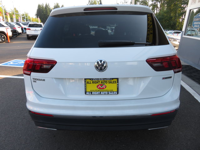 2020 Volkswagen Tiguan SEL photo 2
