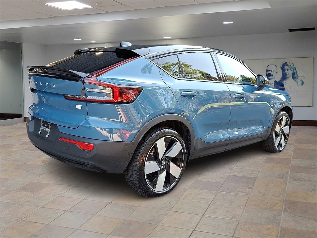 2022 Volvo C40 Recharge Ultimate photo 5