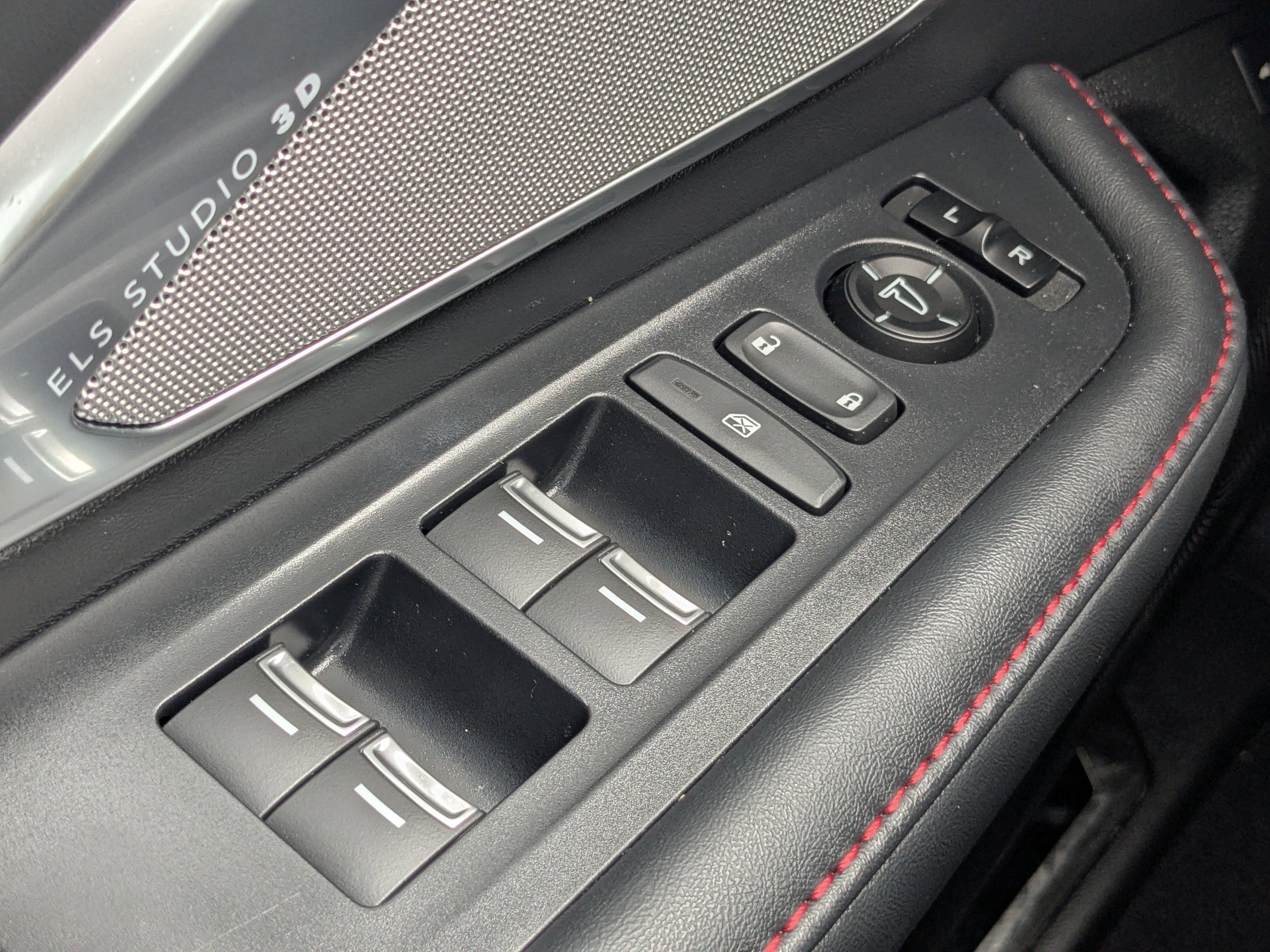 2023 Acura RDX A-Spec photo 17