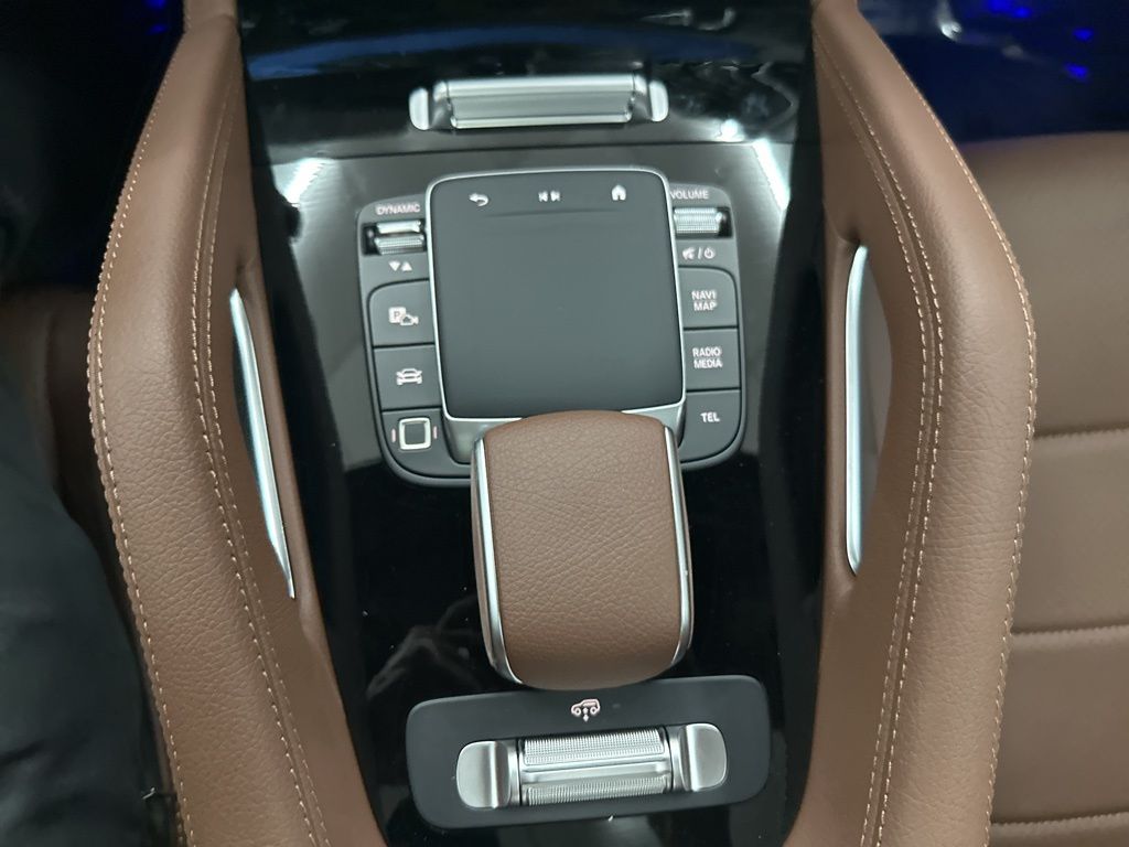2026 Mercedes Benz GLS 450 4MATIC photo 15