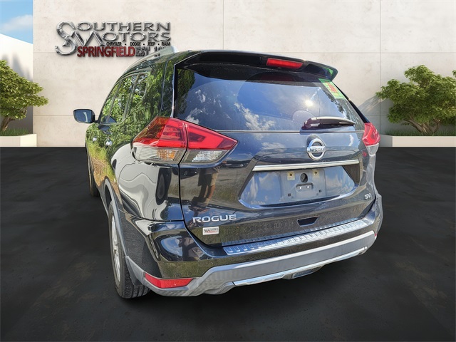 2018 Nissan Rogue SV photo 9