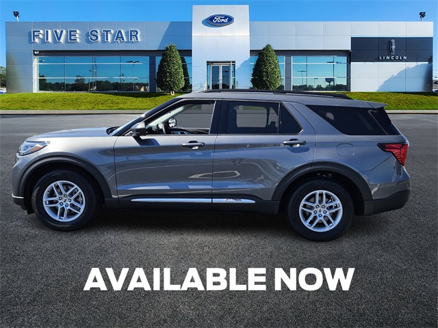 2025 Ford Explorer photo 3