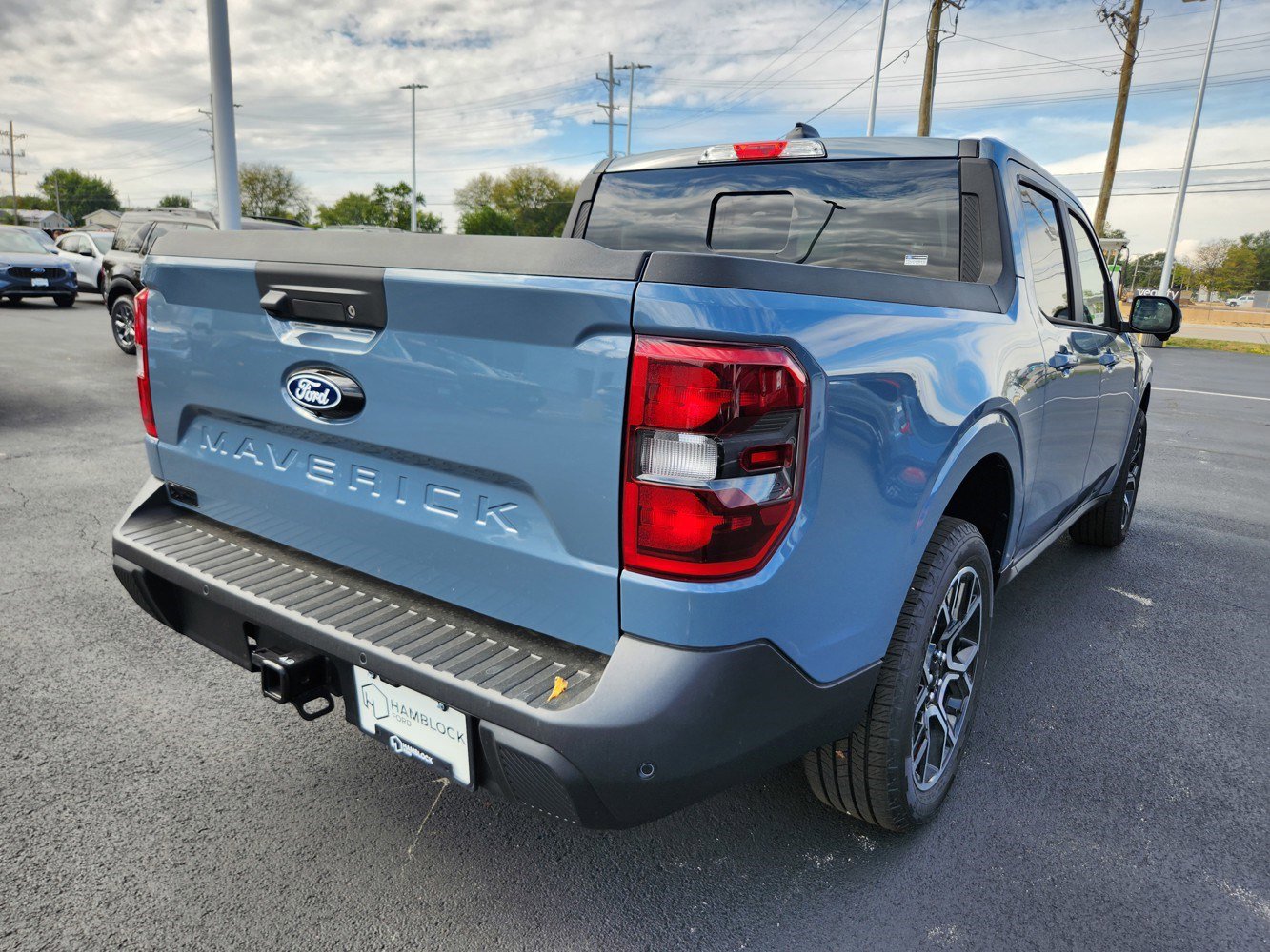 2025 Ford Maverick Lariat photo 2