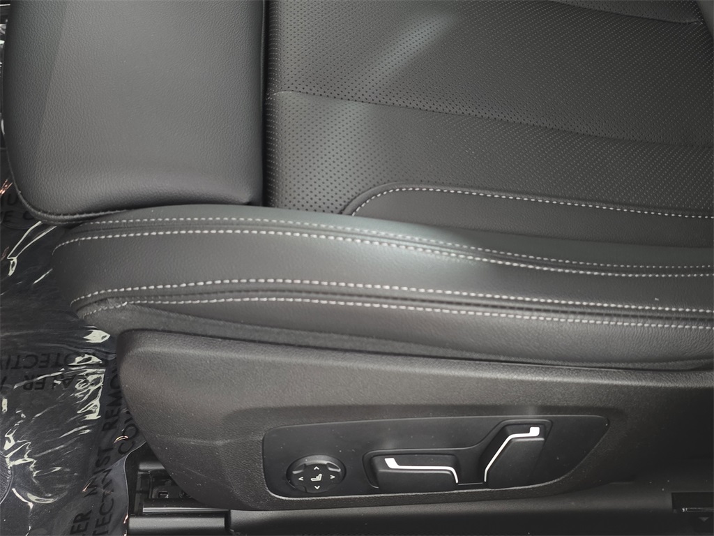 2025 Bmw 330i xDrive Sedan photo 28
