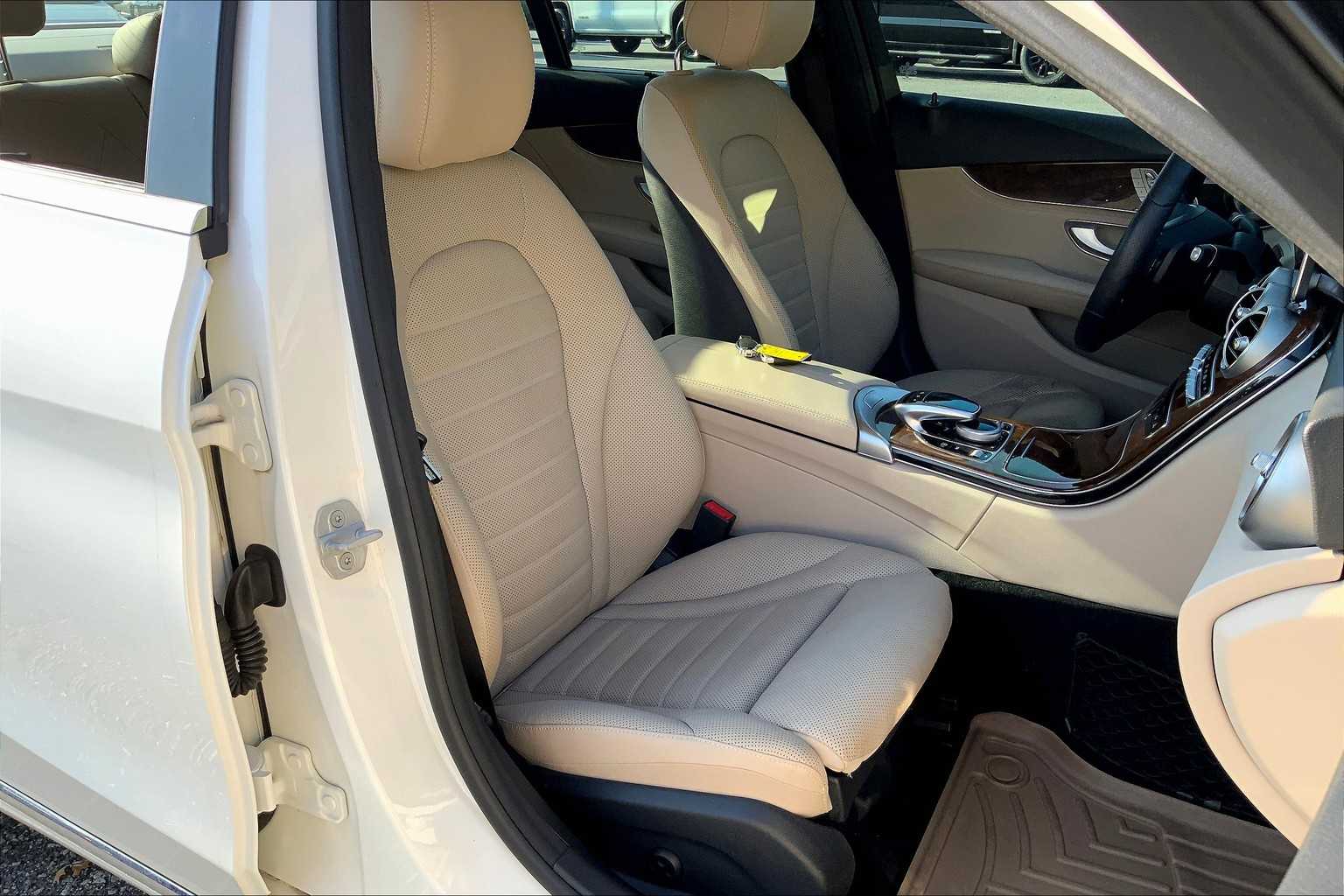 2015 Mercedes Benz C 300 4MATIC photo 8